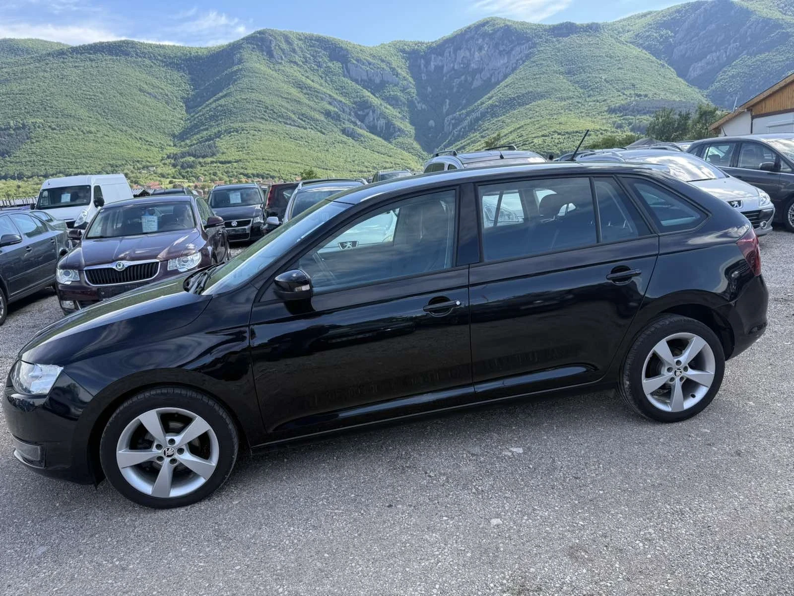Skoda Rapid 1.4 TDI SPACEBACK ЕВРО 6, снимка 6 - Автомобили и джипове - 54542436