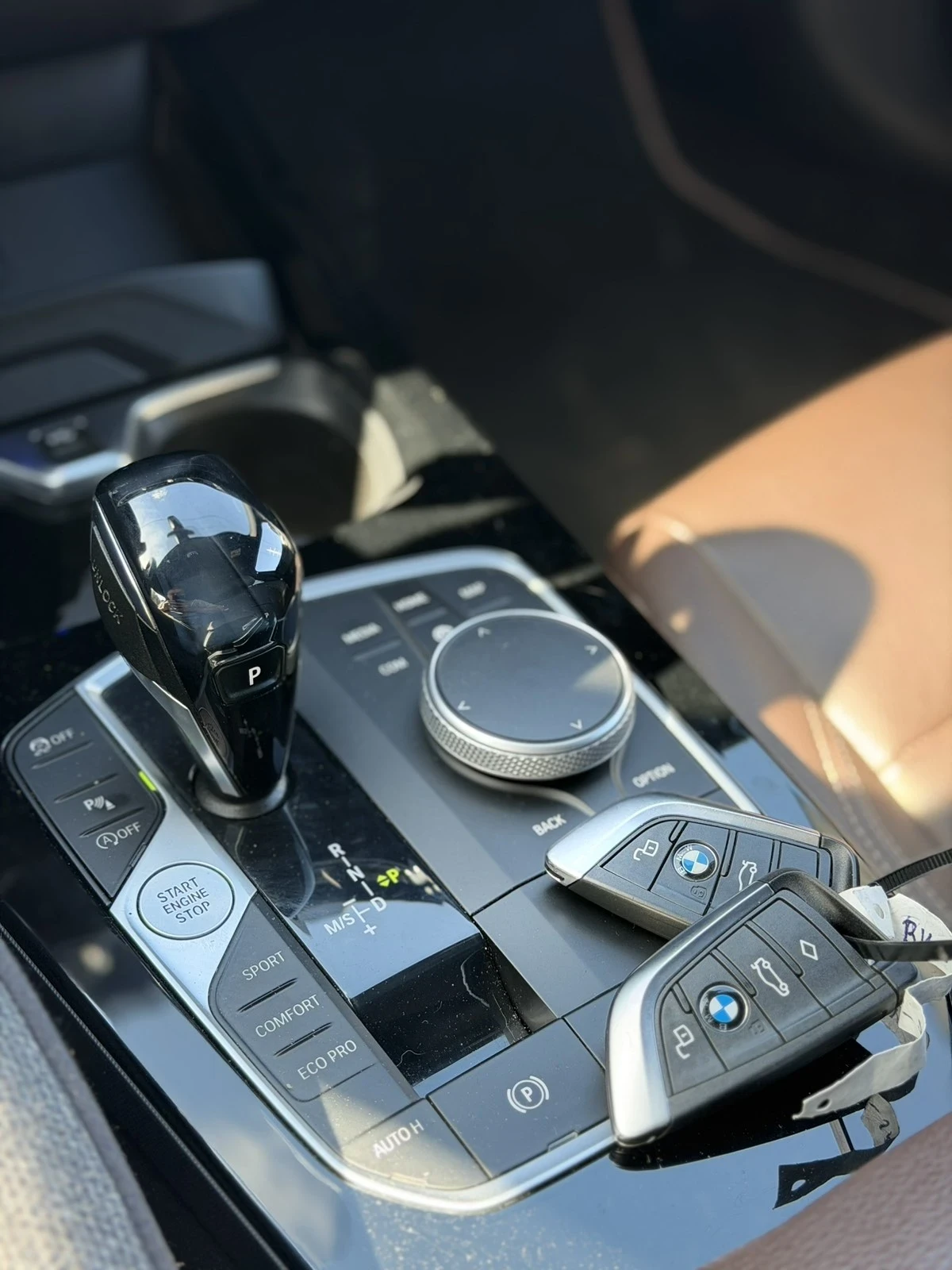 BMW 118 D HARMAN! Панорама! Headup! Германия!, снимка 8 - Автомобили и джипове - 54596144