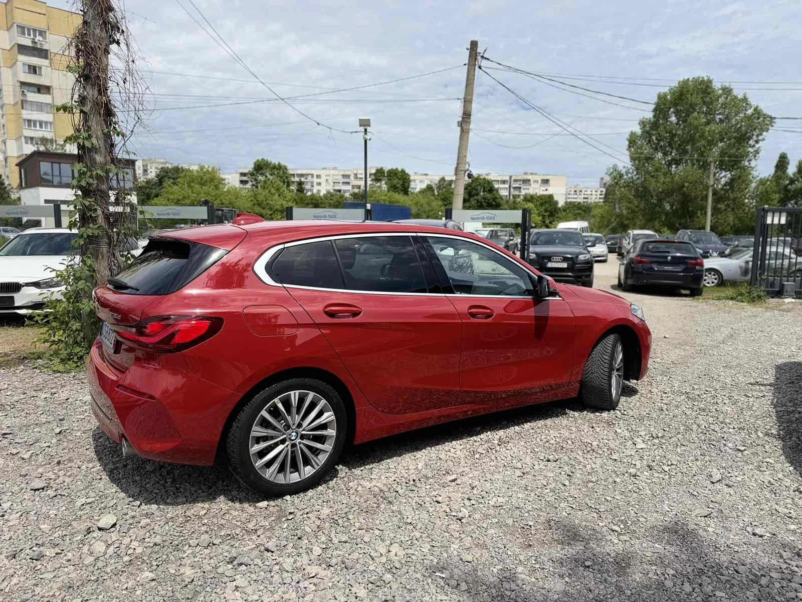BMW 118 D HARMAN! Панорама! Headup! Германия!, снимка 6 - Автомобили и джипове - 54596144