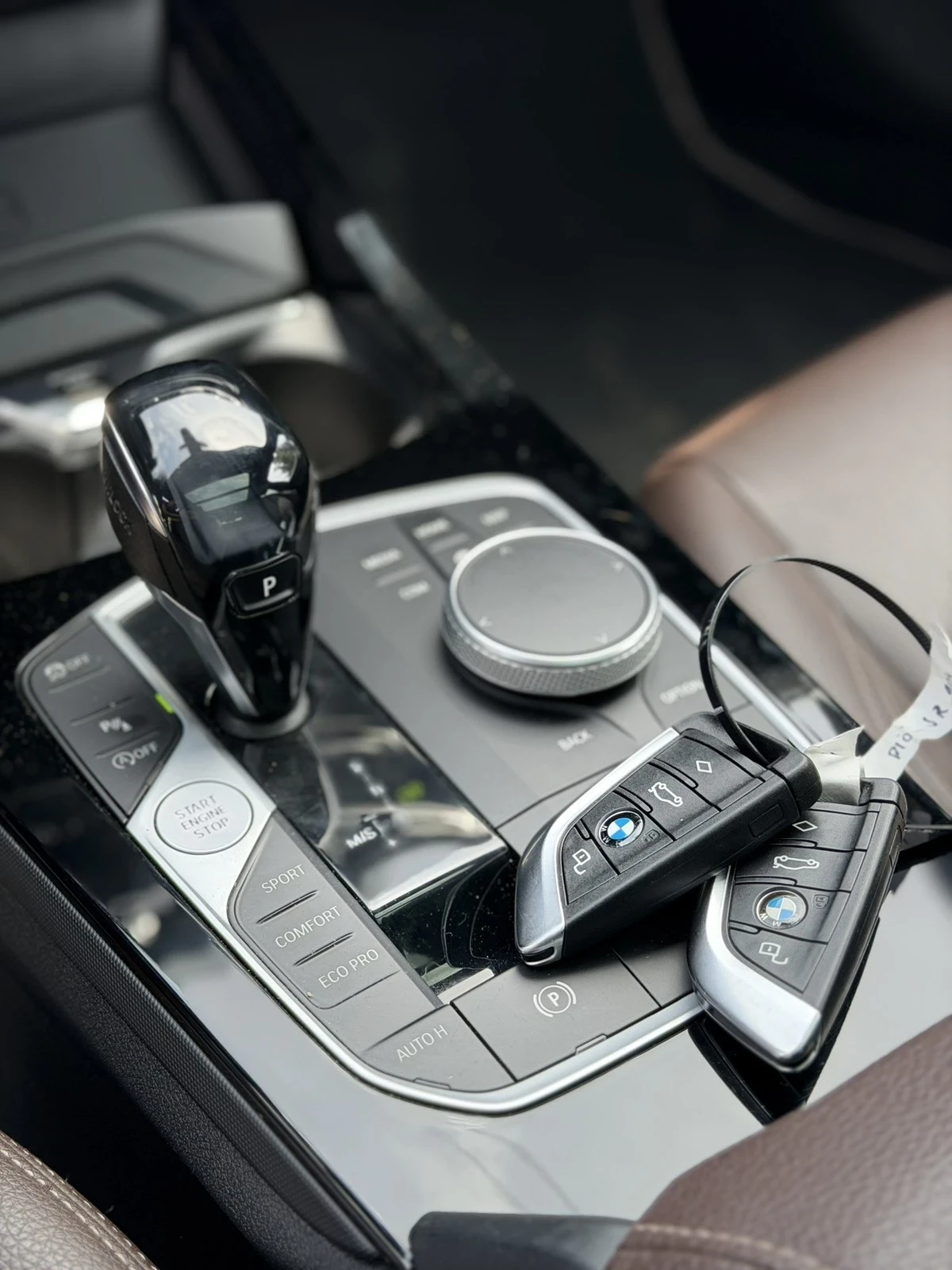 BMW 118 D HARMAN! Панорама! Headup! Германия!, снимка 9 - Автомобили и джипове - 54596144