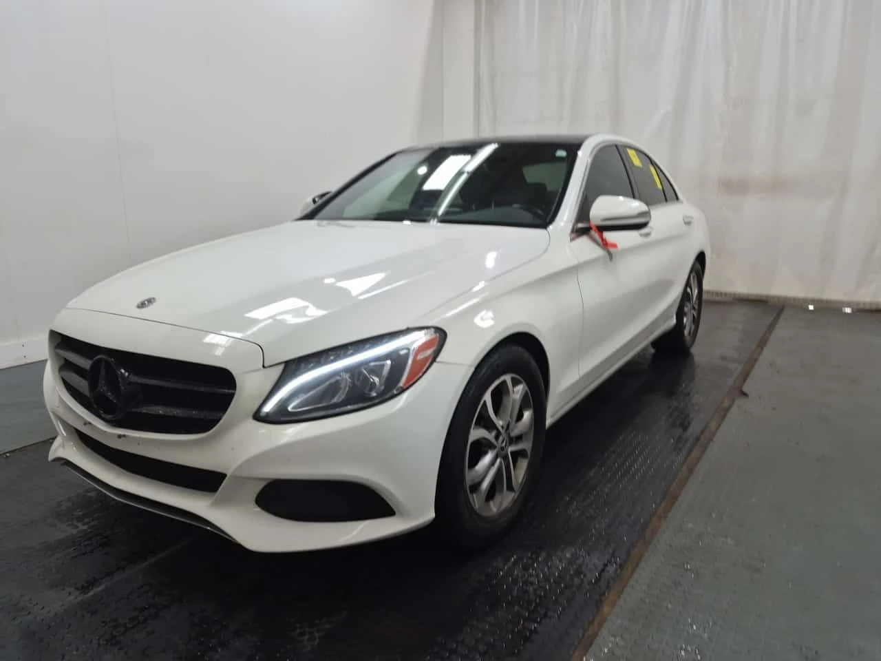 Mercedes-Benz C 300 * ПАНОРАМА* ПОДГРЕВ* КАМЕРА* , снимка 2 - Автомобили и джипове - 54817019