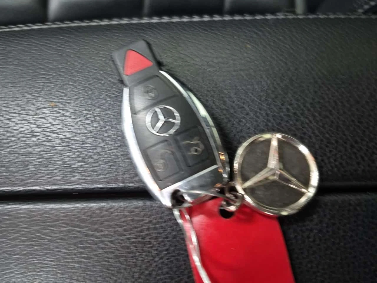 Mercedes-Benz C 300 * ПАНОРАМА* ПОДГРЕВ* КАМЕРА* , снимка 14 - Автомобили и джипове - 54817019