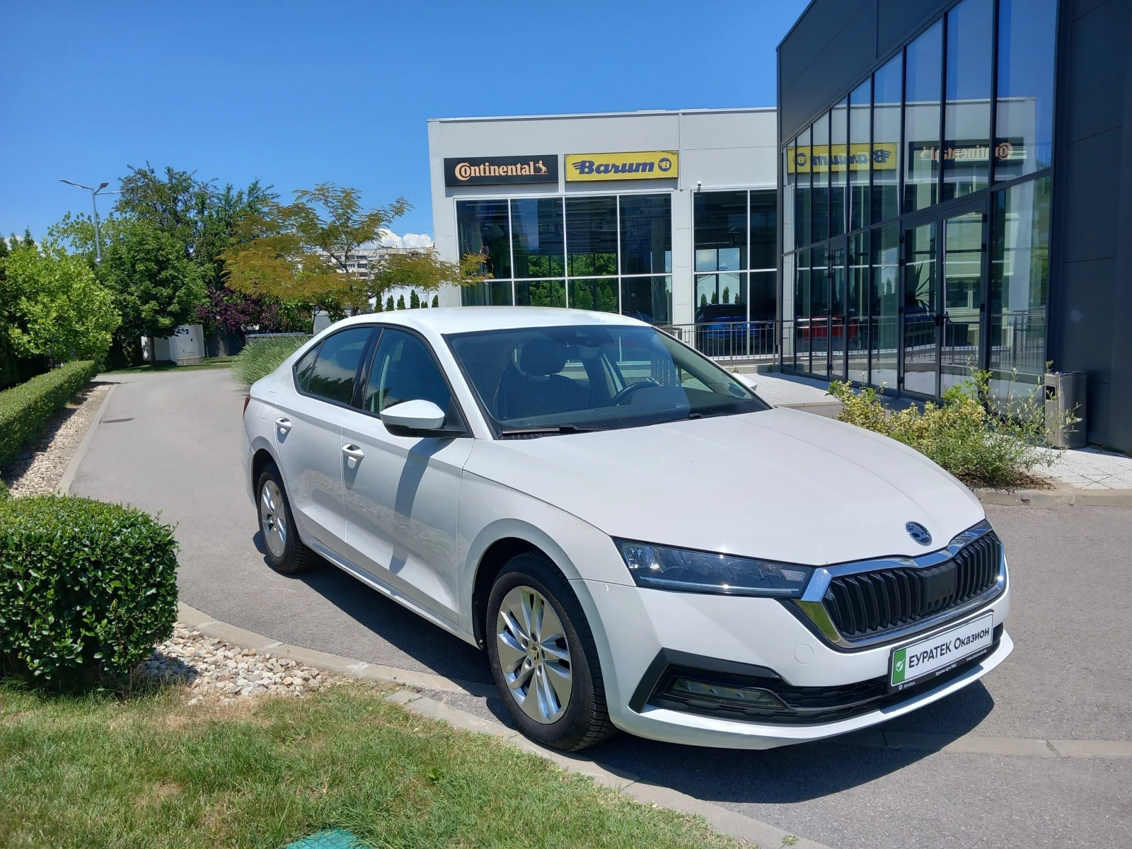 Skoda Octavia 2.0 TDI/6MT, снимка 2 - Автомобили и джипове - 54849404