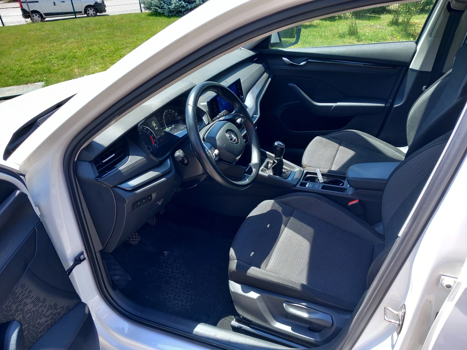 Skoda Octavia 2.0 TDI/6MT, снимка 6 - Автомобили и джипове - 54849404
