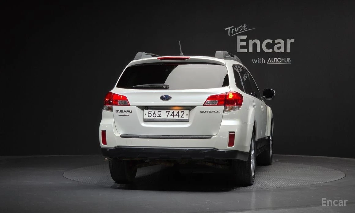 Subaru Outback, снимка 4 - Автомобили и джипове - 55647015