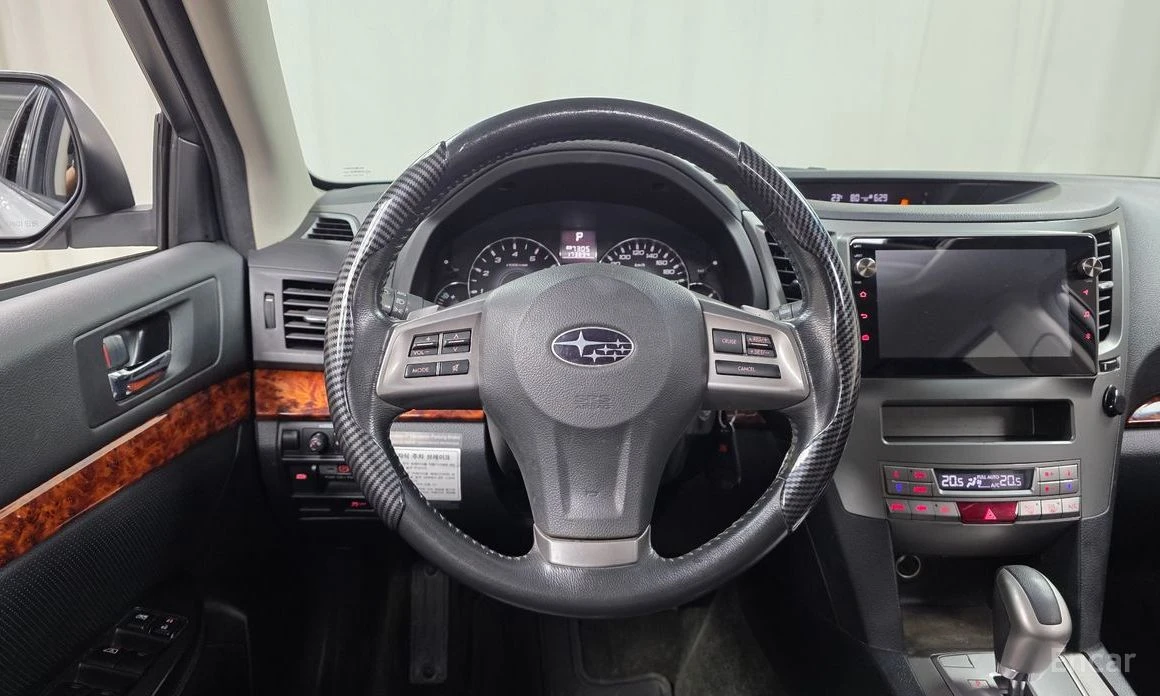 Subaru Outback, снимка 13 - Автомобили и джипове - 55647015