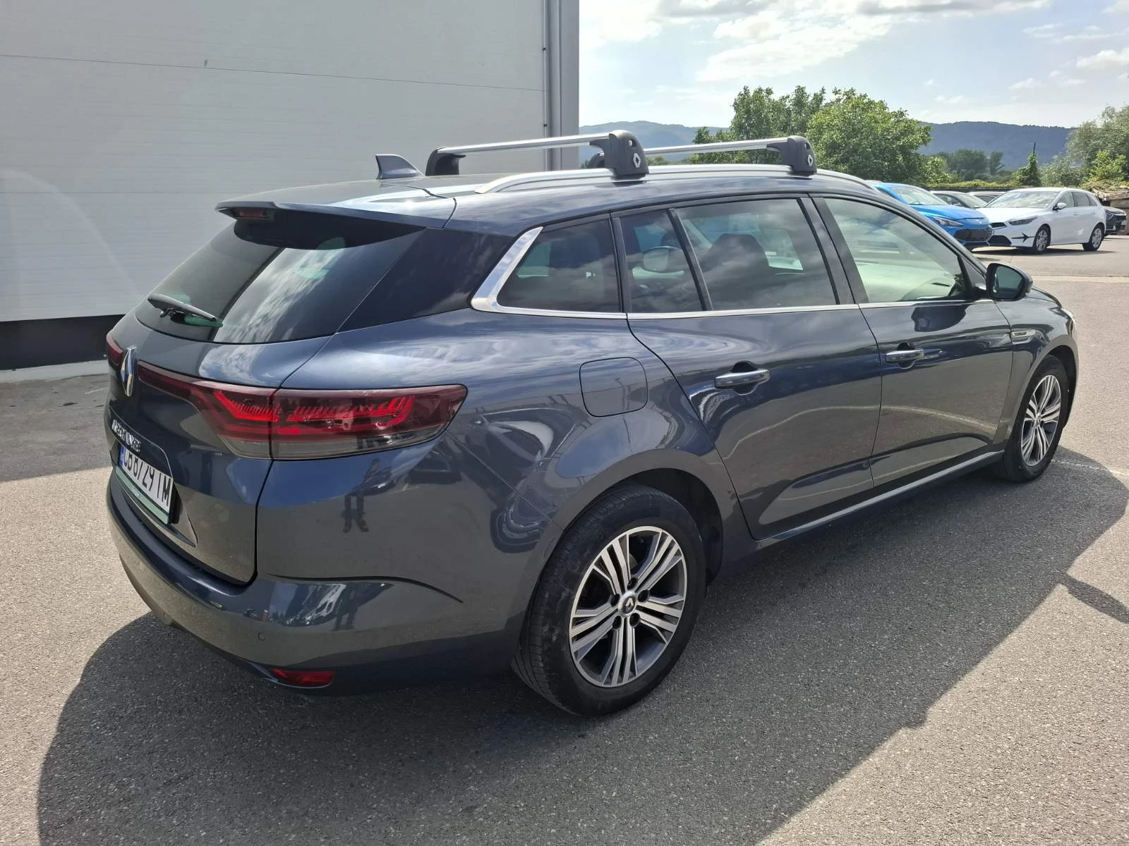 Renault Megane 1.5 TCe , снимка 4 - Автомобили и джипове - 55897298