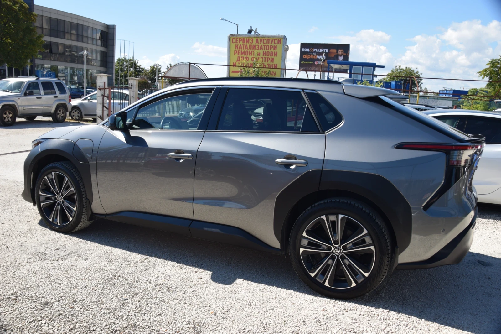 Toyota bZ4X AWD XLE Premium , снимка 4 - Автомобили и джипове - 56116788