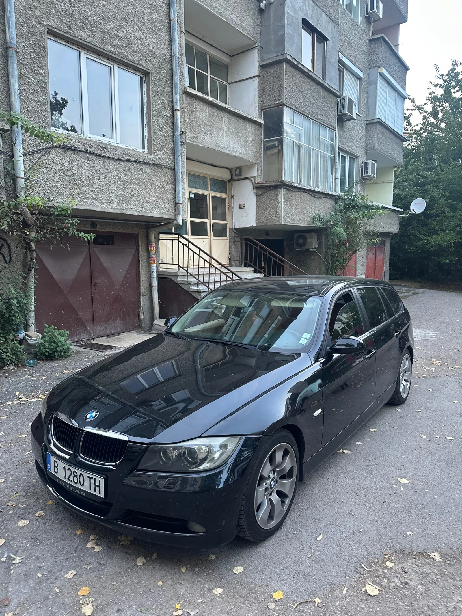 BMW 320 320D, снимка 2 - Автомобили и джипове - 56213656