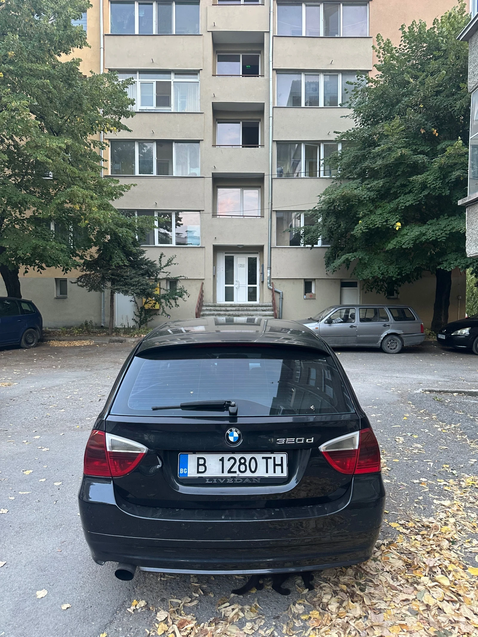 BMW 320 320D, снимка 5 - Автомобили и джипове - 56213656