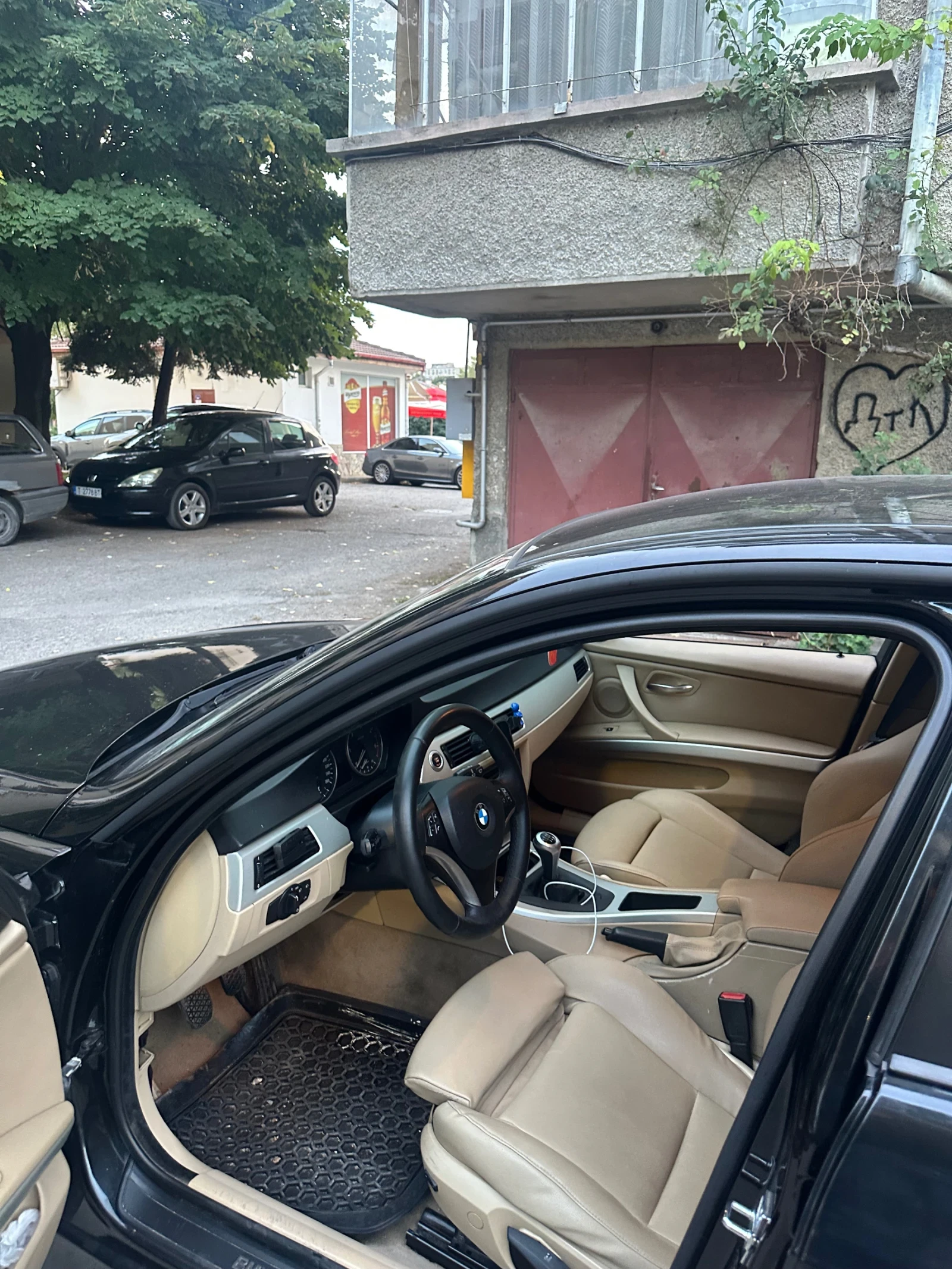 BMW 320 320D, снимка 7 - Автомобили и джипове - 56213656