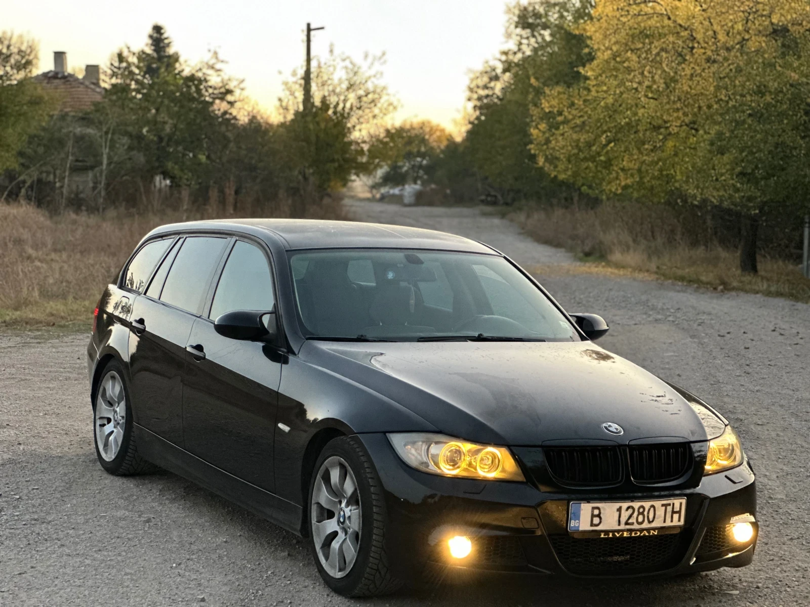 BMW 320 320D, снимка 3 - Автомобили и джипове - 56213656