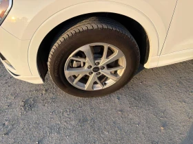 Audi Q3 * 40TFSI * CARFAX * ПАНОРАМА * KEYLESS * ПОДГРЕВИ, снимка 7