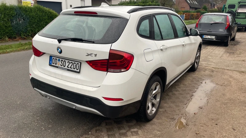 BMW X1 2.0D\NAVI\КОЖА\ПОДГРЕВ\BI XENON\FACELIFT\, снимка 4 - Автомобили и джипове - 48141984