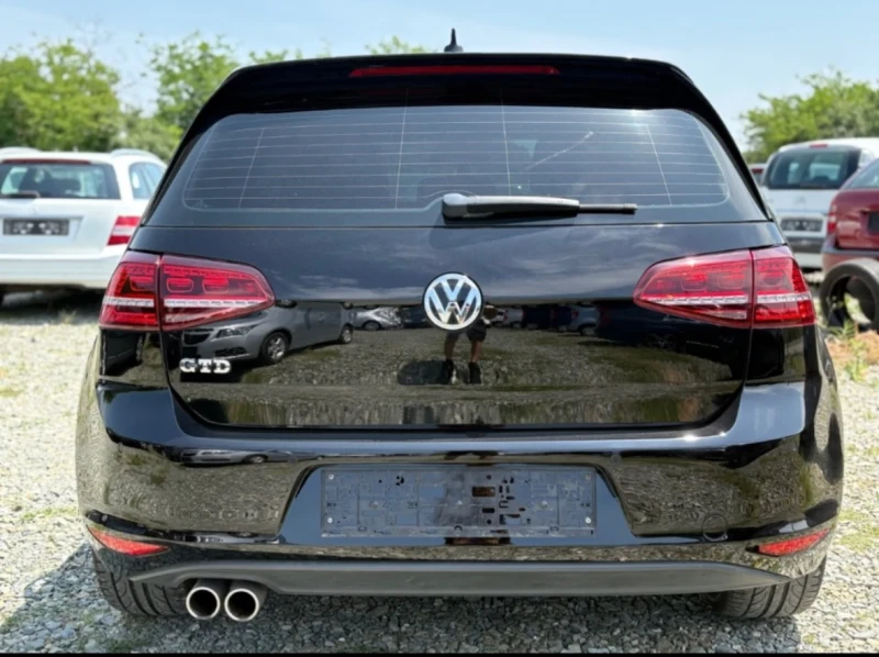 VW Golf, снимка 4 - Автомобили и джипове - 50137933