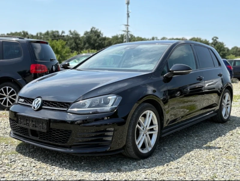 VW Golf, снимка 2 - Автомобили и джипове - 50137933