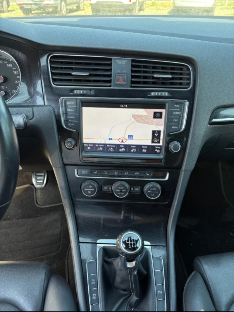 VW Golf, снимка 9 - Автомобили и джипове - 50137933