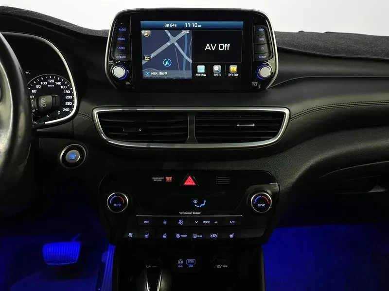 Hyundai Tucson 2.0 CRDi, снимка 16 - Автомобили и джипове - 54258421