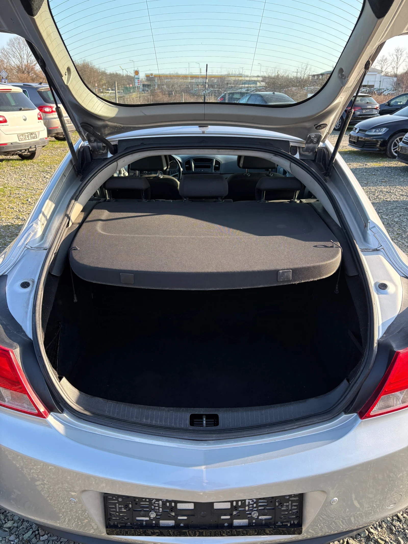 Opel Insignia 2.0TDI 4MOTION, снимка 11 - Автомобили и джипове - 50137933