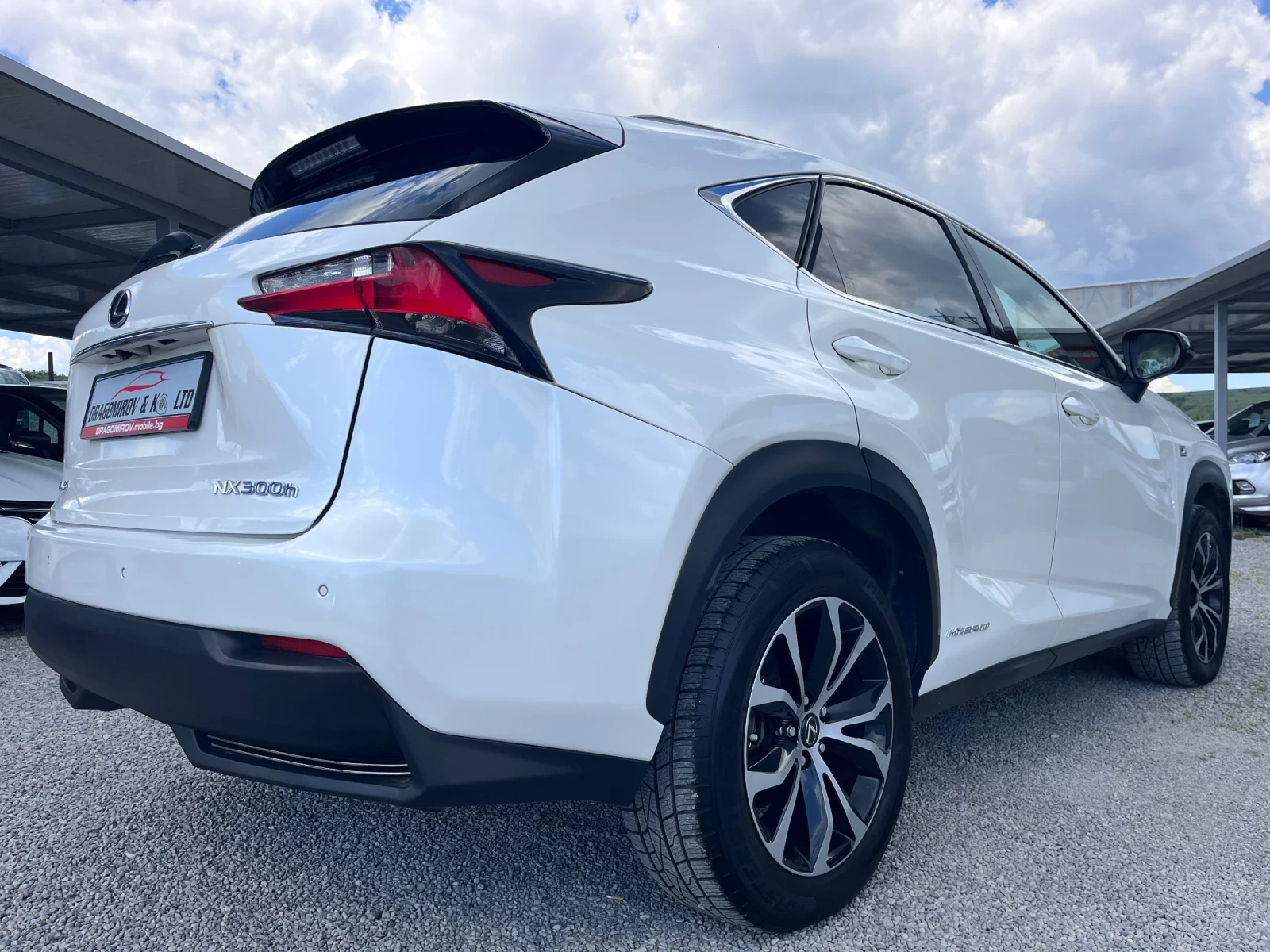 Lexus NX 300h F-SPORT Hybrid 4x4 - изображение 5