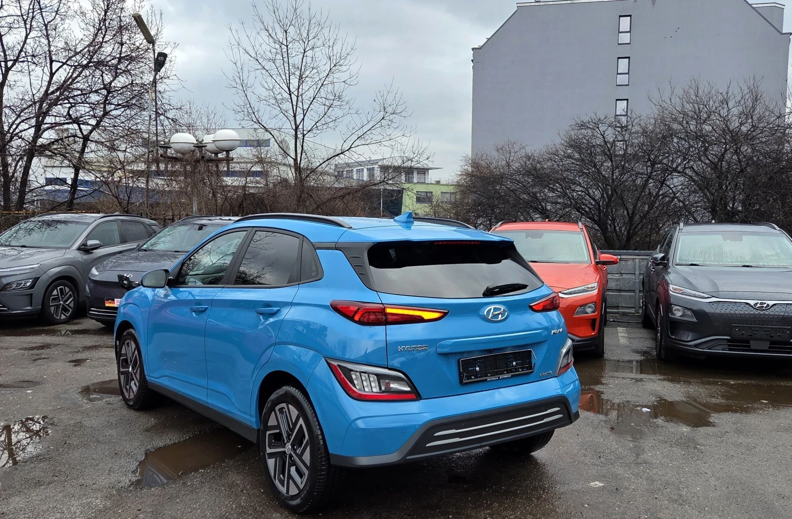 Hyundai Kona 64KWh/2023/24000KM - изображение 4