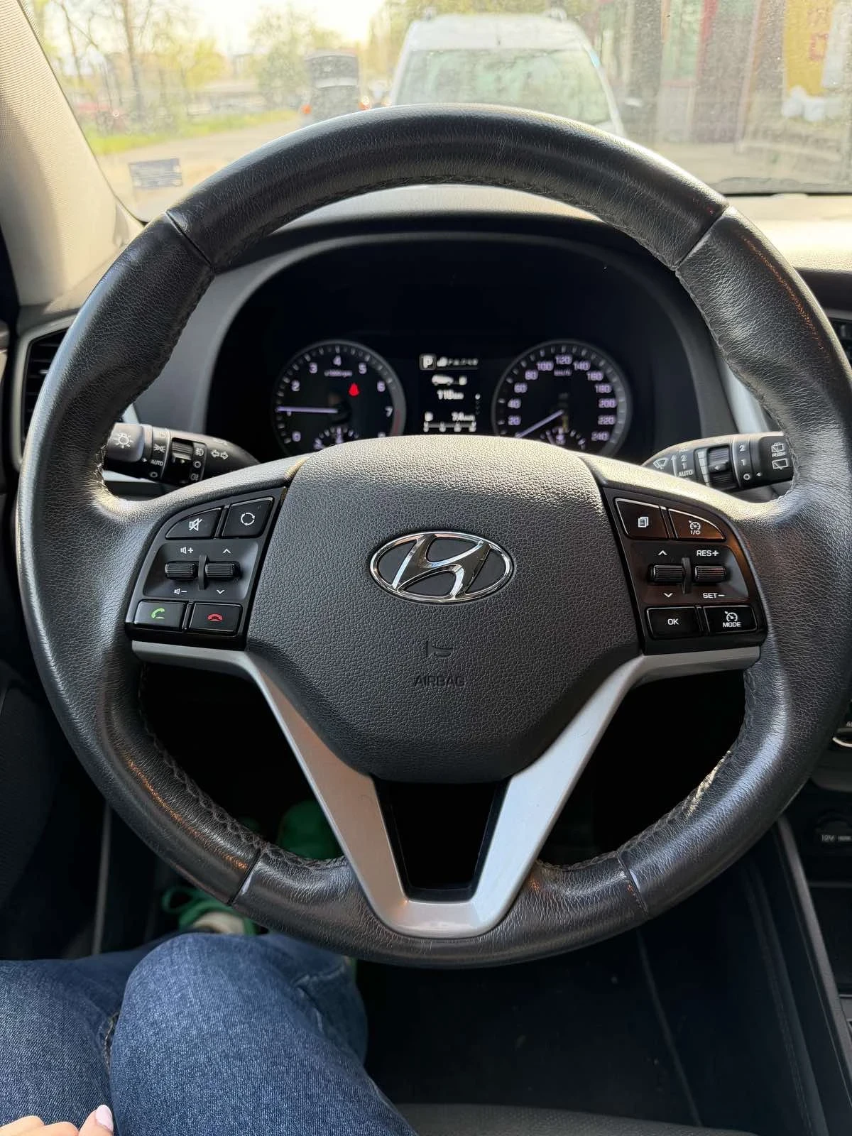 Hyundai Tucson, снимка 7 - Автомобили и джипове - 54322757