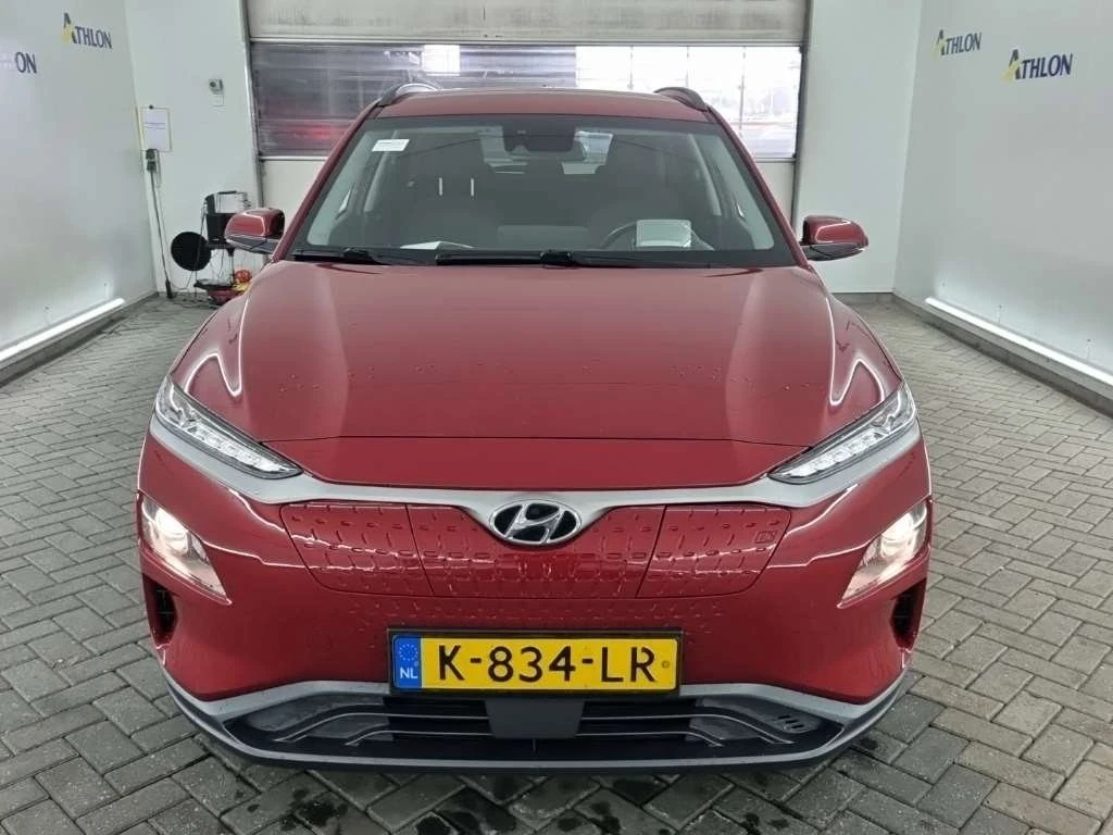 Hyundai Kona 64квч, BLUELINK, снимка 8 - Автомобили и джипове - 54394362
