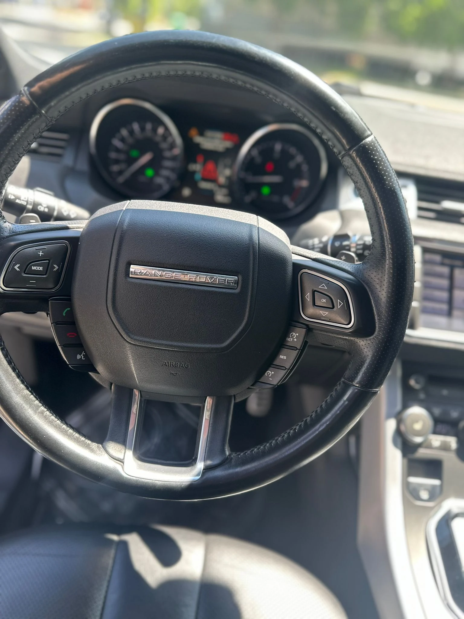 Land Rover Evoque, снимка 8 - Автомобили и джипове - 54760296