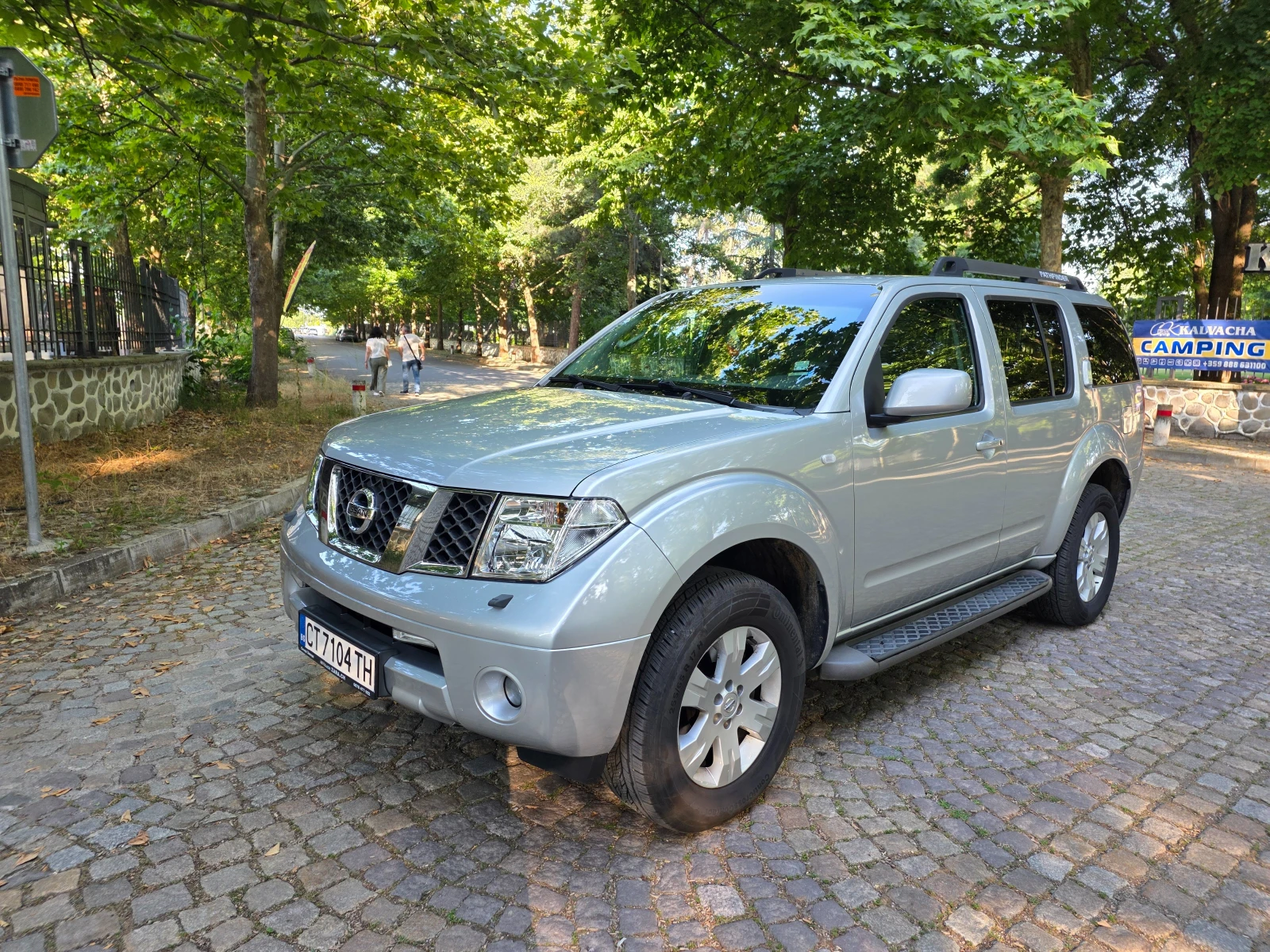 Nissan Pathfinder LUXURY EDITION, снимка 2 - Автомобили и джипове - 55080670