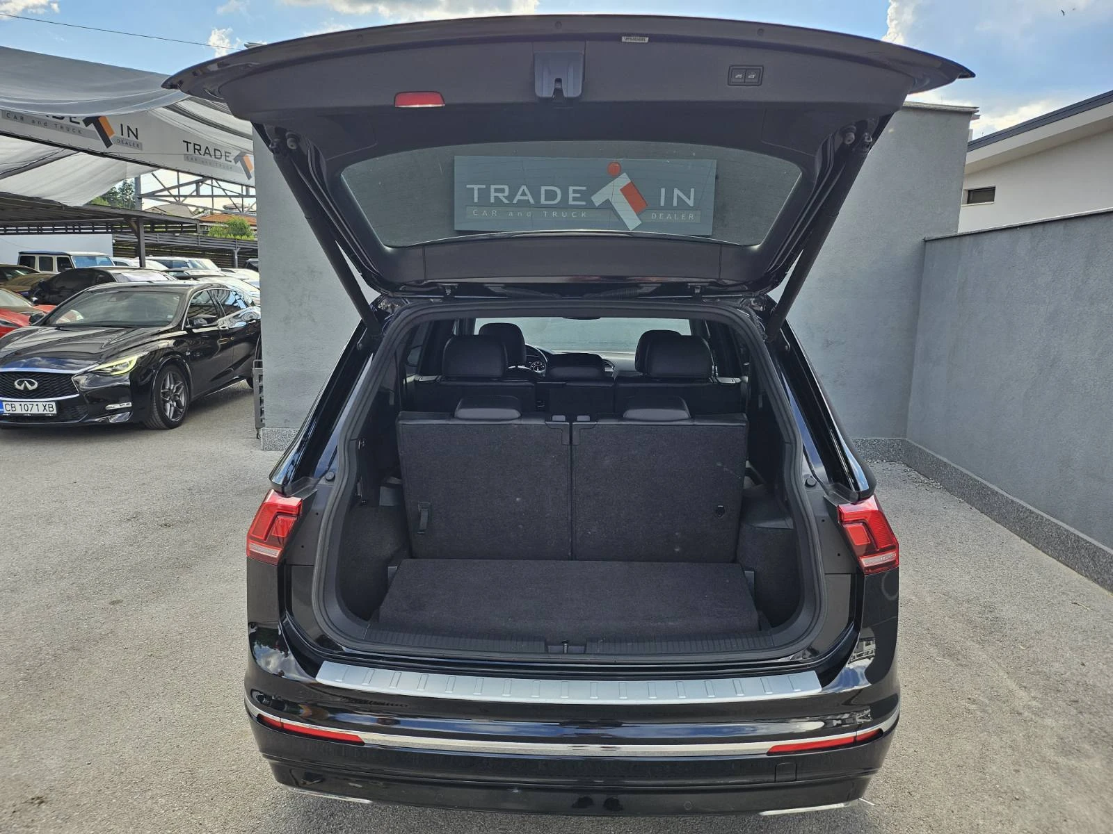 VW Tiguan 2.0 TSI 4MOTION DSG, снимка 8 - Автомобили и джипове - 55233899