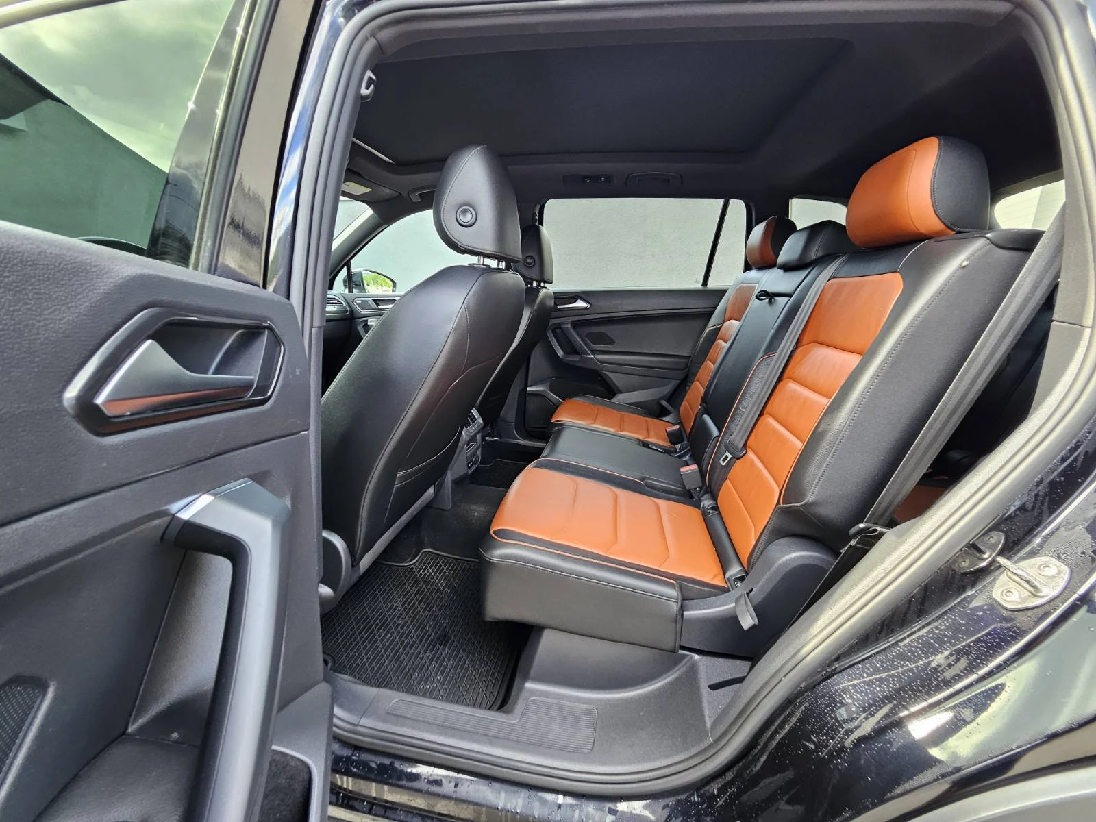 VW Tiguan 2.0 TSI 4MOTION DSG, снимка 15 - Автомобили и джипове - 55233899