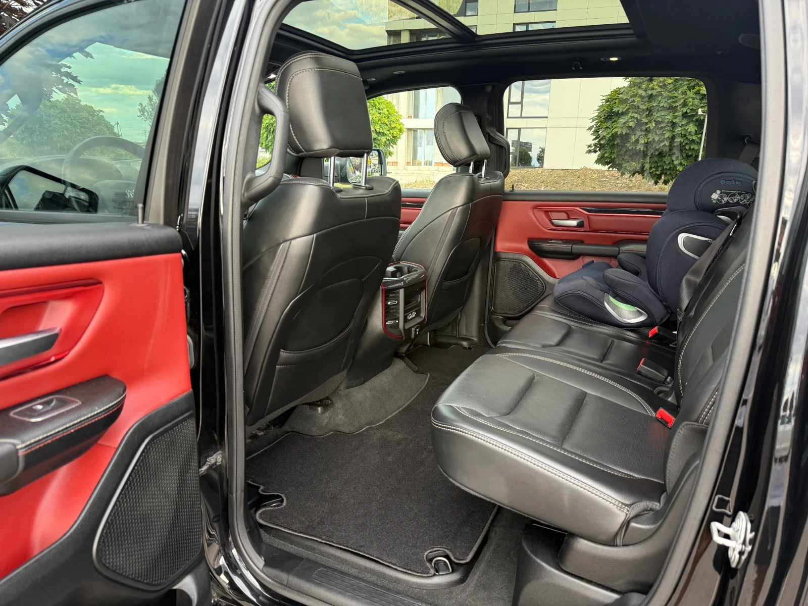 Dodge RAM 1500 5.7 , снимка 12 - Автомобили и джипове - 55403907
