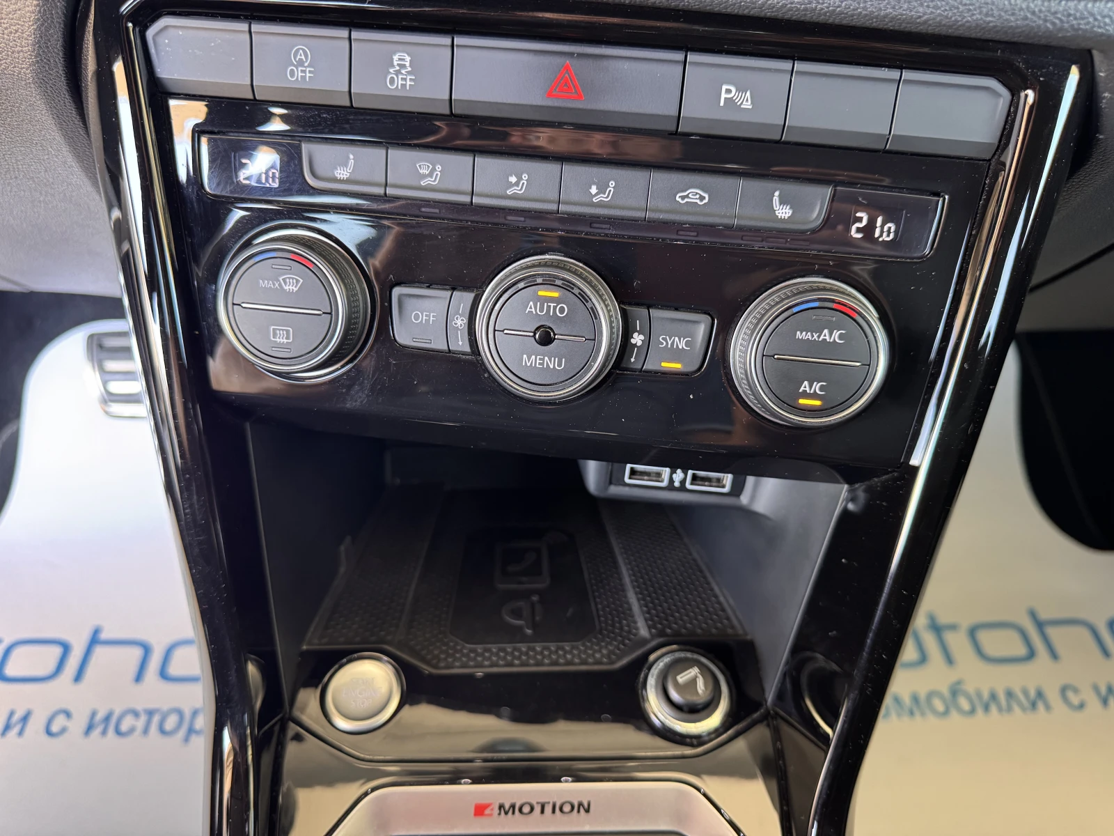VW T-Roc R/2.0TSI/300K.C./7AT/4MOTION, снимка 17 - Автомобили и джипове - 56129767