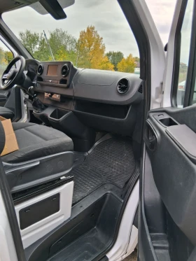 Mercedes-Benz Sprinter 314ЦДИ 145Коня 6 скорости Автопилот Климатроник  | Auto.bg — изображение 6