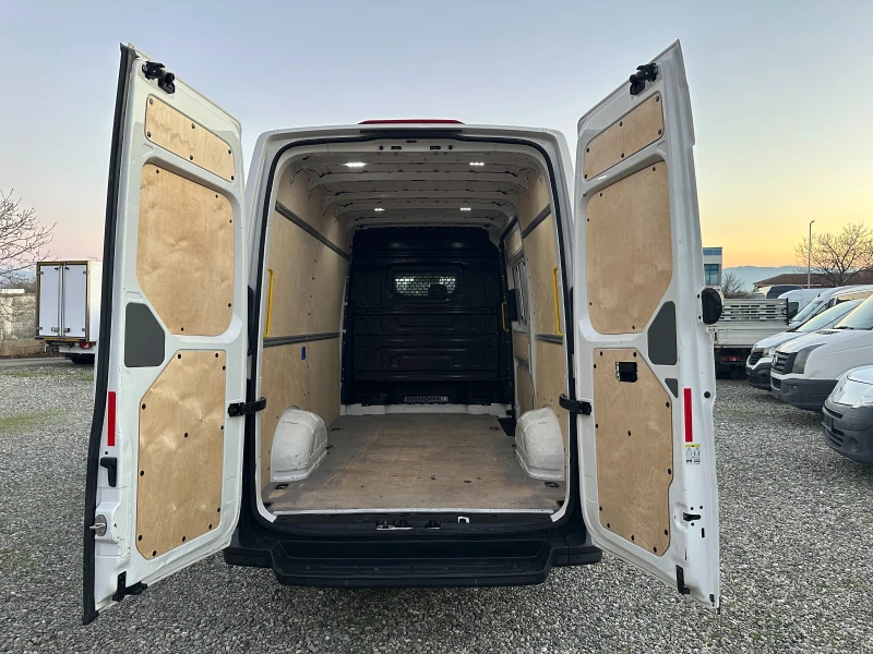 VW Crafter klimatronik/navi/full, снимка 11 - Бусове и автобуси - 52752281