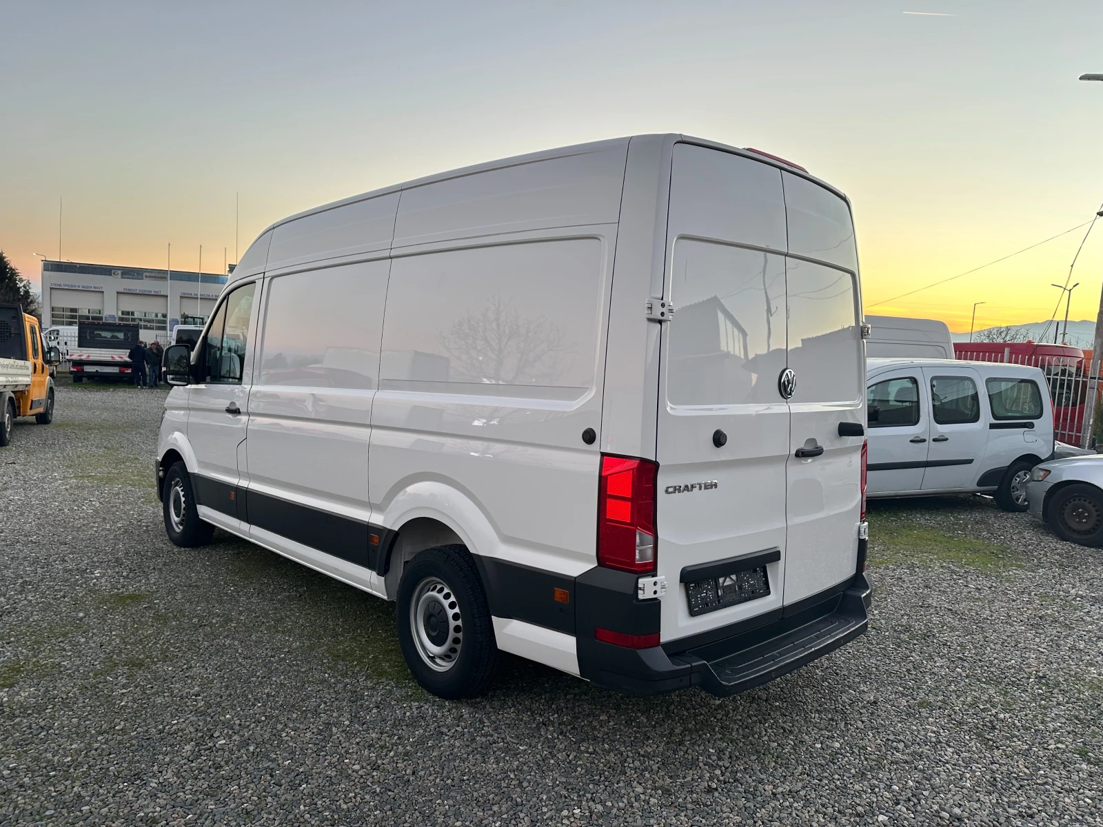 VW Crafter klimatronik/navi/full - изображение 4