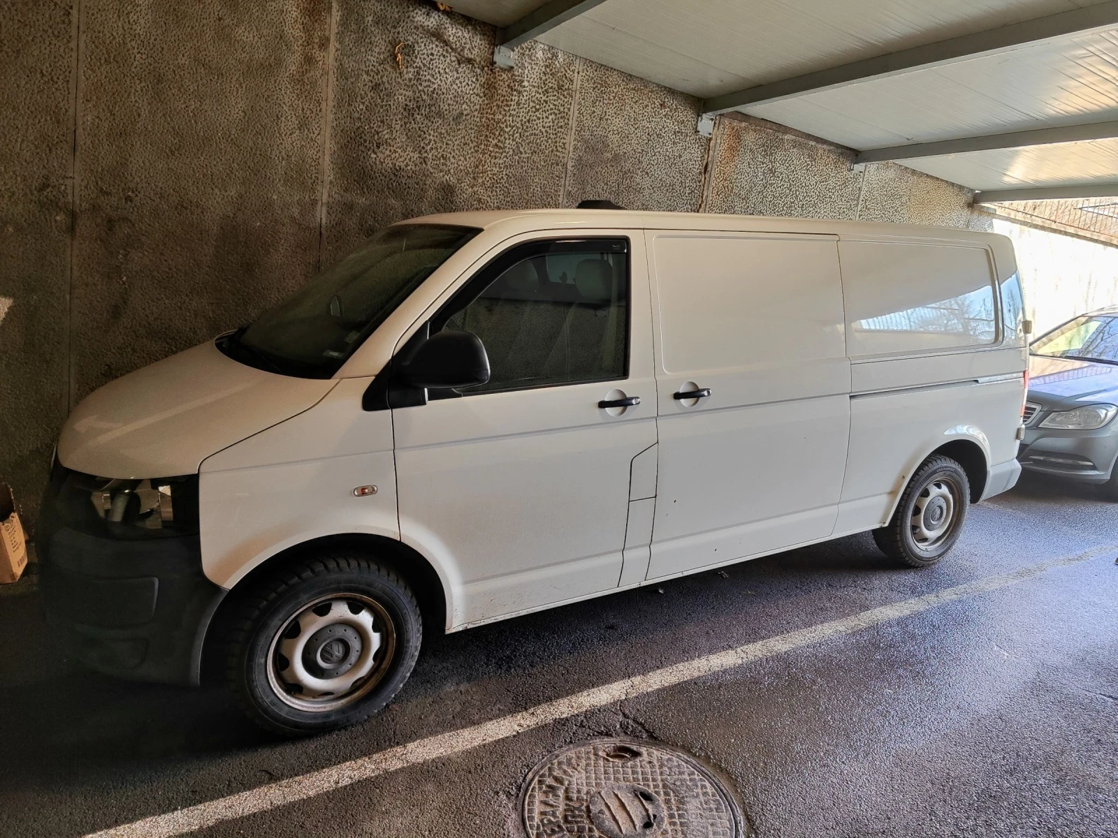 VW Transporter Товарен Т5 - изображение 4
