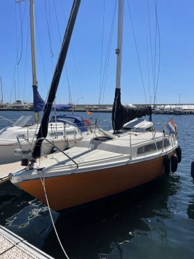 Ветроходна лодка Dehler Delanta, снимка 2