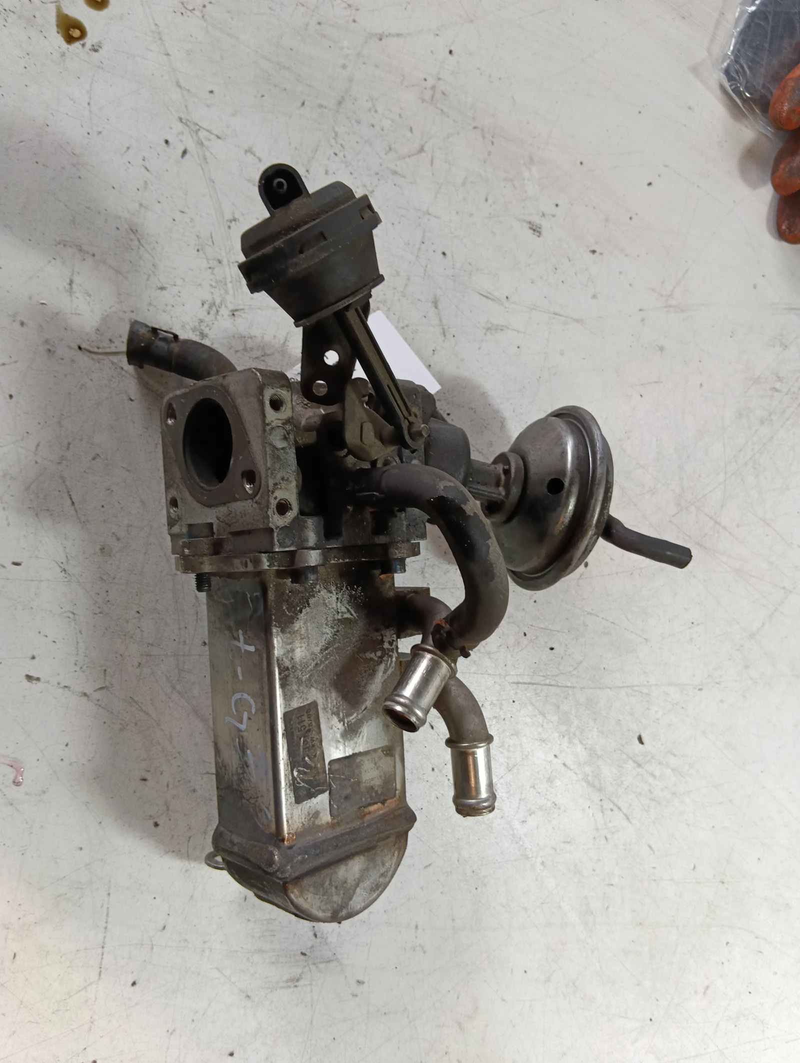 ЕГР 3.0 TDI 059131511 059131508G VW Touareg