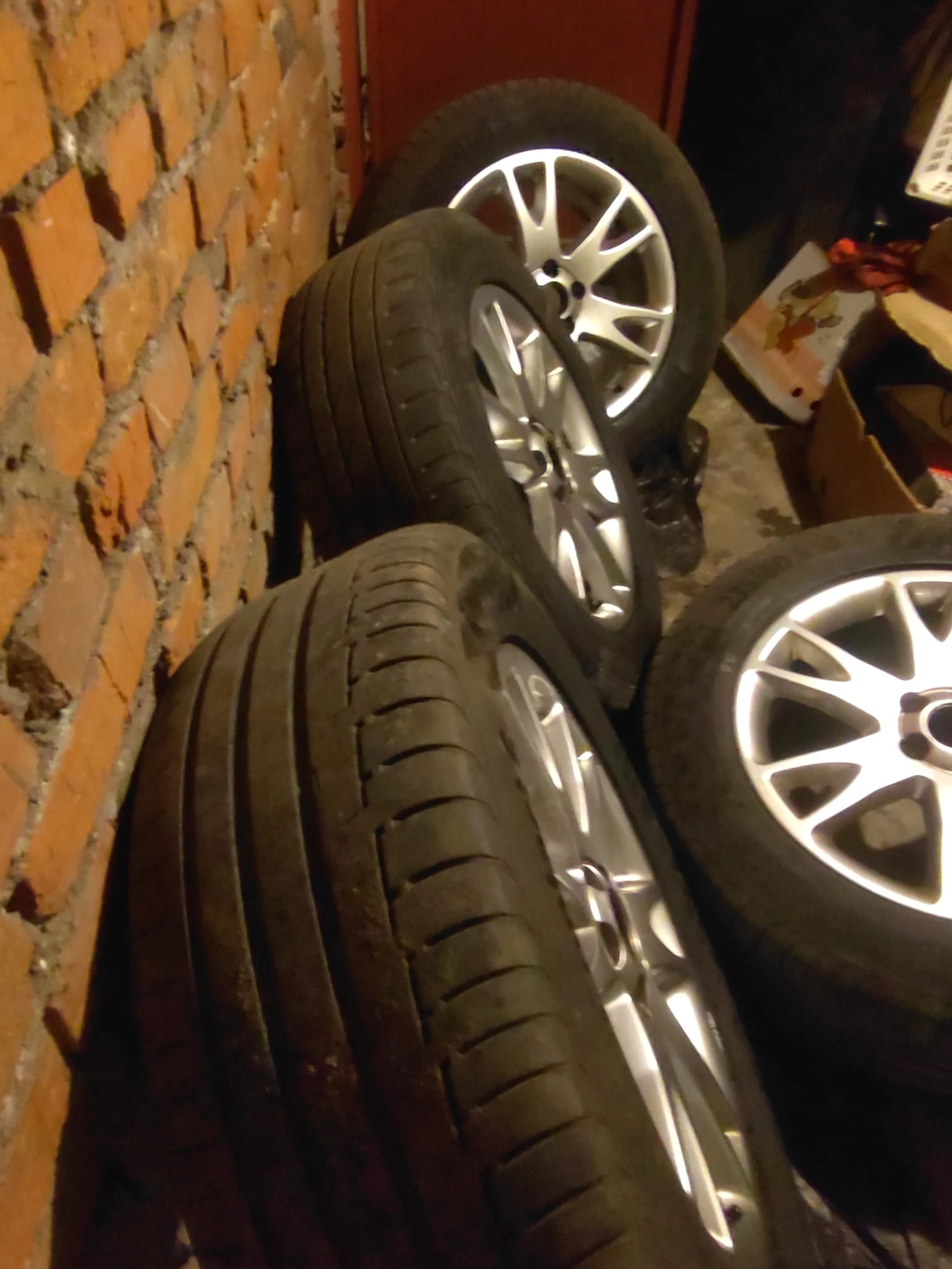 Гуми с джанти Continental 235/60R18, снимка 2 - Гуми и джанти - 54495503