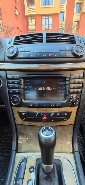 Mercedes-Benz E 500 4-MATIC, Е550, LPG, снимка 8