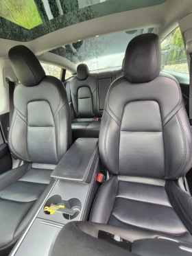 Tesla Model 3 Long Range/Dual Motor/21г/99000km, снимка 11