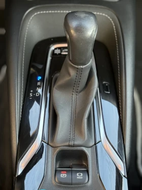 Toyota Corolla HB 2.0 LUXURY bitone  | Mobile.bg    7
