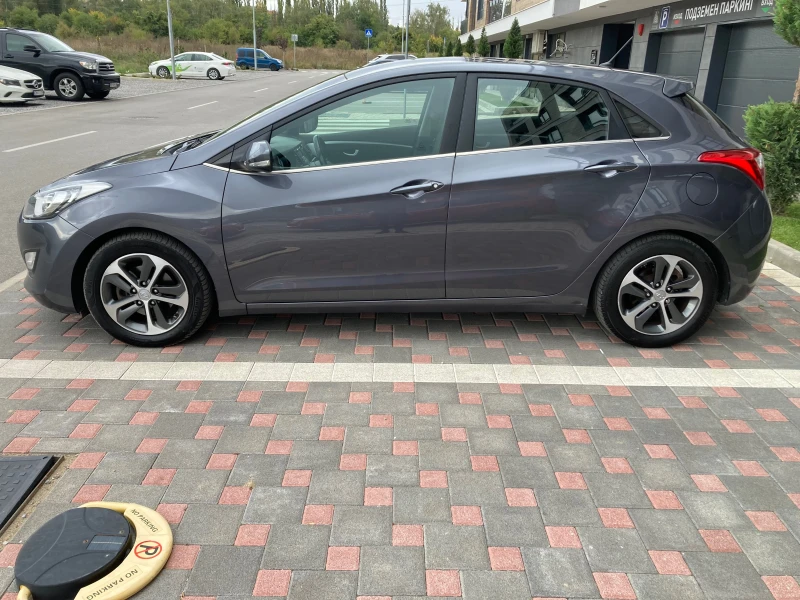 Hyundai I30 EURO 6, снимка 8 - Автомобили и джипове - 47465123