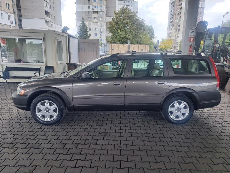 Volvo Xc70 2.4D D5 185ps.MOMENTUM ITALIA, снимка 3 - Автомобили и джипове - 47504414