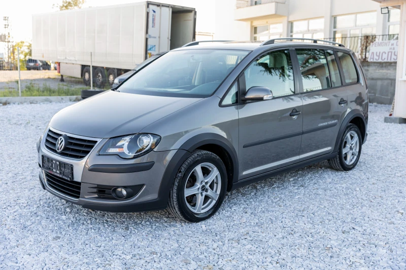 VW Touran CROSS 2.0 TDI 140/6 skorosti, снимка 2 - Автомобили и джипове - 47611149