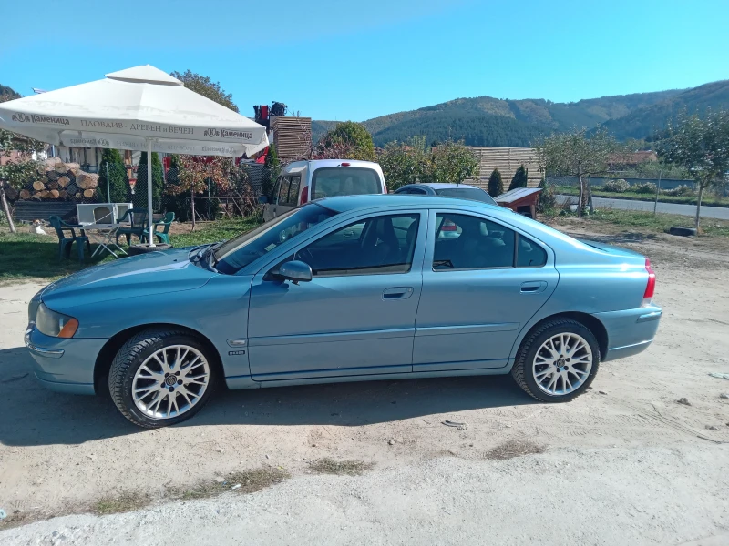 Volvo S60, снимка 2 - Автомобили и джипове - 47640559