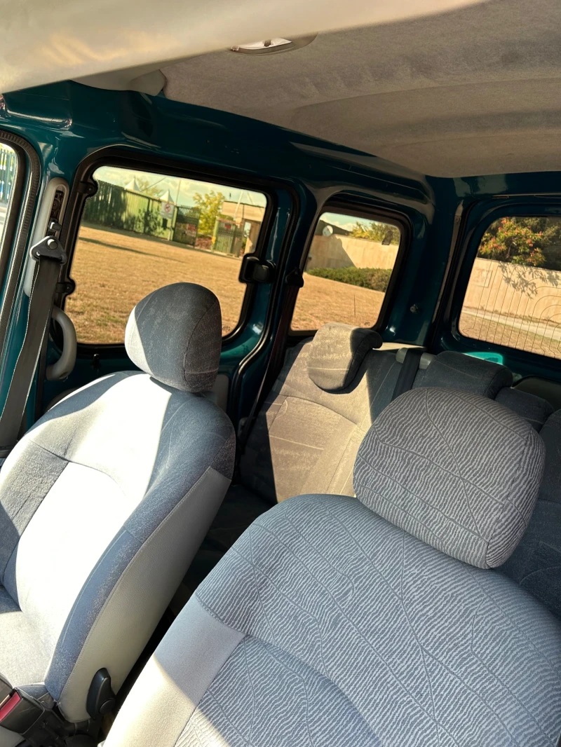 Renault Kangoo, снимка 5 - Автомобили и джипове - 47945982