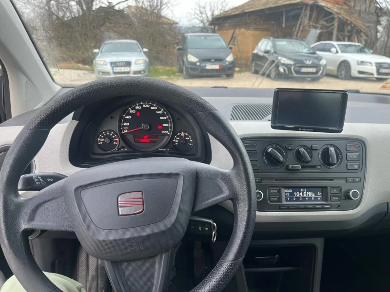 Seat Mii 1.0 к 60к.с Navi, снимка 14 - Автомобили и джипове - 48248555