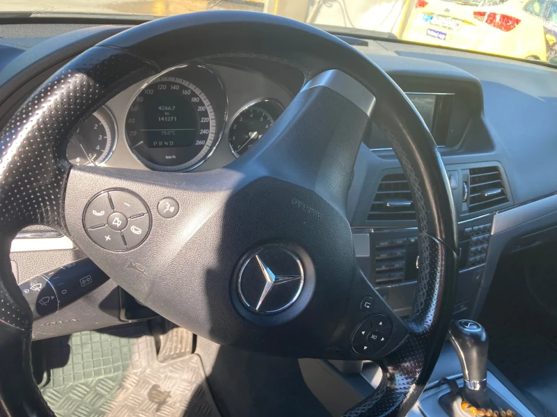 Mercedes-Benz E 350 Coupe, снимка 10 - Автомобили и джипове - 48668055